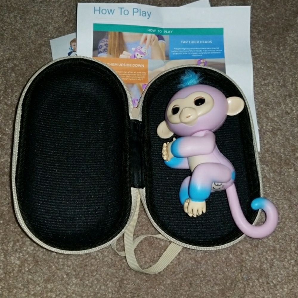 Interactive finger monkey